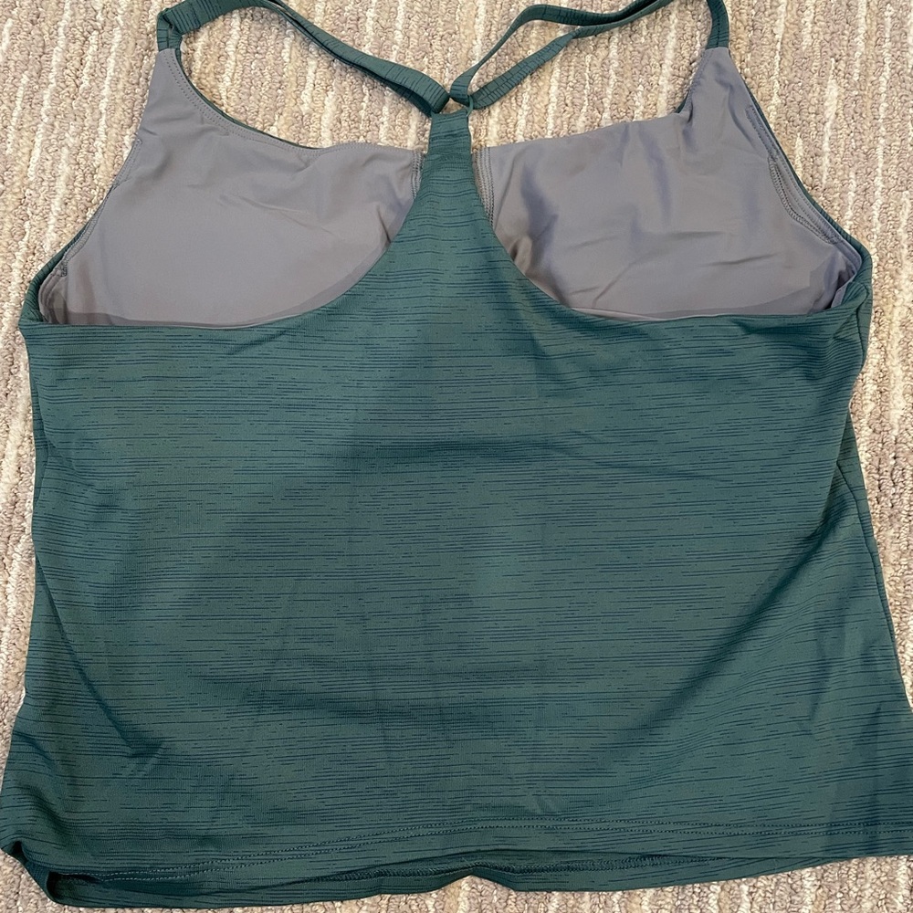 Outdoor Voices 2 piece set in green (top M/leggings S) - Picture 3 of 6